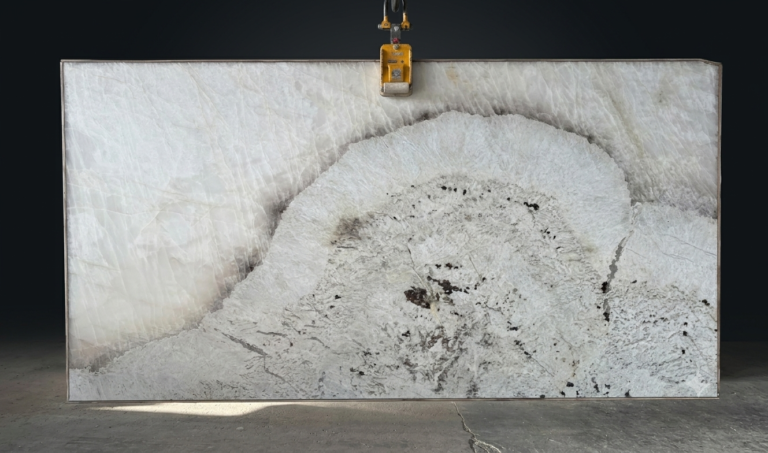 patagonia-white-quartzite-slab-2
